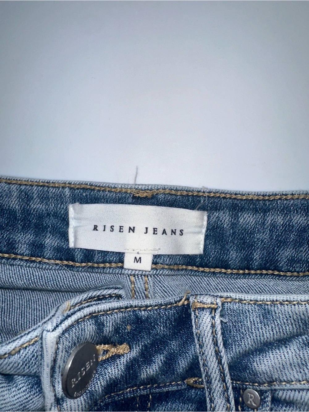 Risen light wash denim shorts - Picture 3 of 4